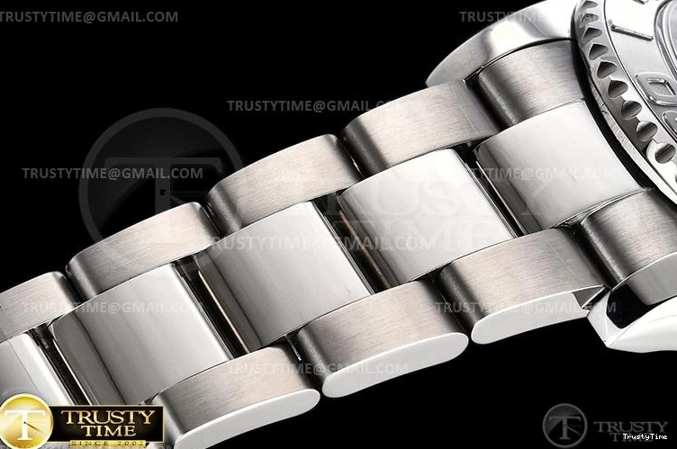 1012 Modern ROLYM173B – YachtMaster 1072
